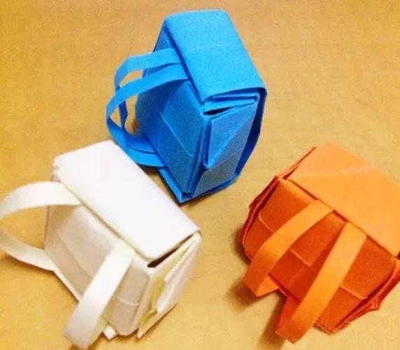 【小手工】开学了让孩子们一起动手做书包吧