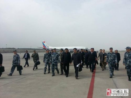         ***总理在桑园机场中转图