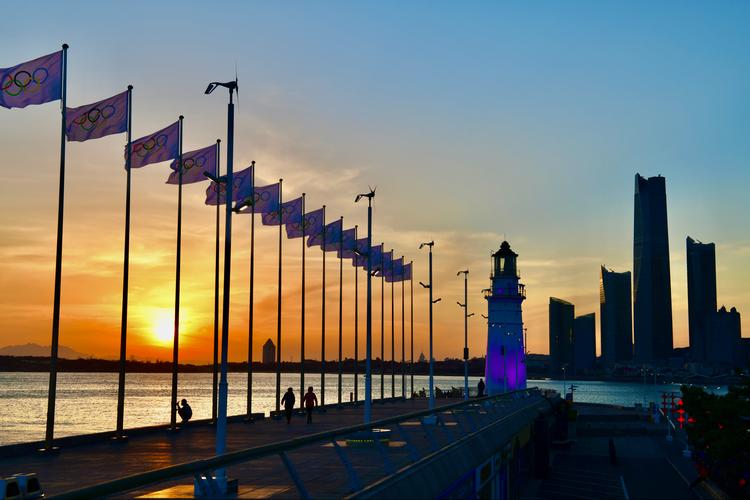 浮山湾;五四广场,奥帆中心,情人坝灯塔·青岛