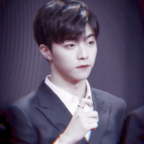 陈立农滤镜头像