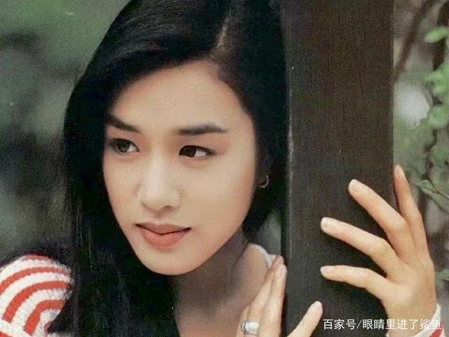 " 人间尤物"钟丽缇年轻时候的颜值有多绝?