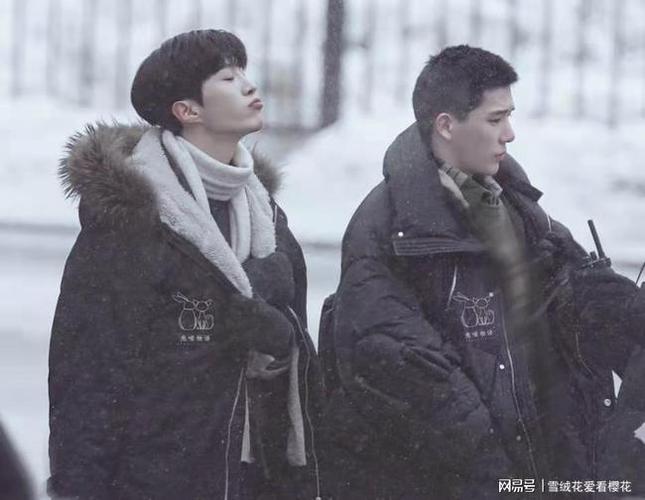 《左肩有你》已经预定为鹅厂的冬日限定,正在拍摄中的这部电视剧的