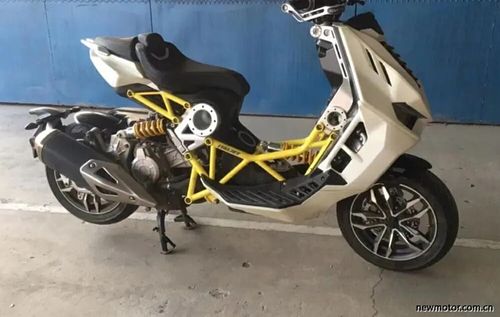 帅到炸的意塔杰特dragster国内实车谍照曝光