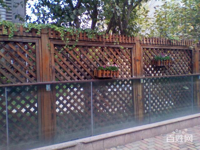 天津防腐木围栏户外防腐木围栏庭院栅栏木网格篱笆