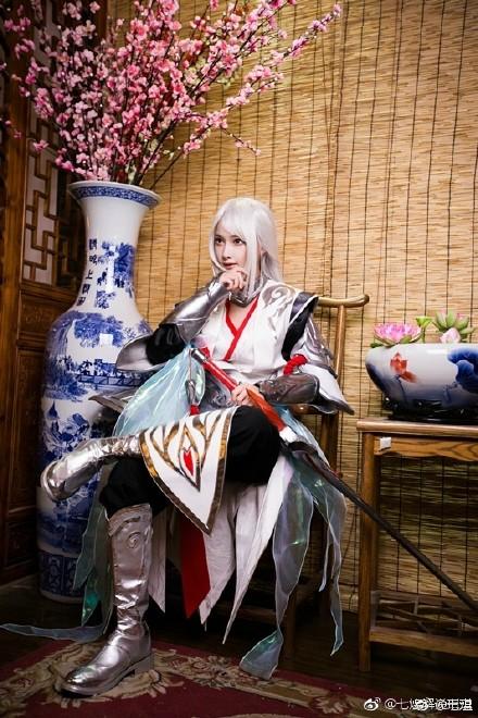 那这位就是kpl最美李白