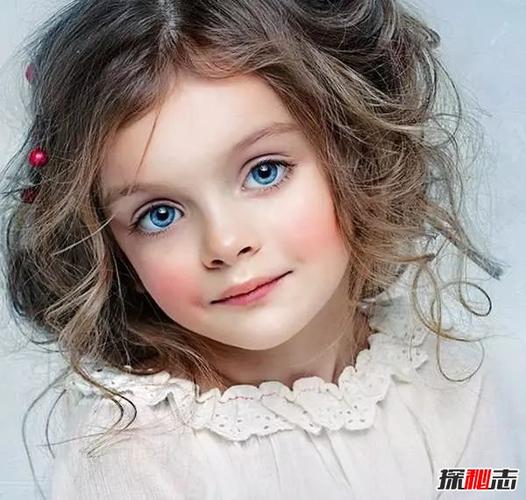 世界上十大最美的女孩父亲辞职专门为女儿当保镖