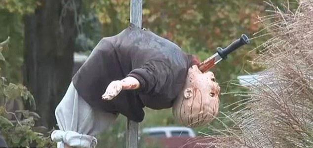 美居民骇人万圣节尸体摆设引发争议