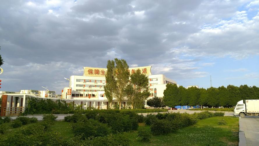 新疆维吾尔自治区哈密市伊州区靠近中国银行(石油支行)天气预报