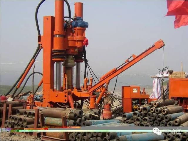 根据竖井或斜井施工的综合条件,在确定采用反井钻井法施工后(上部和