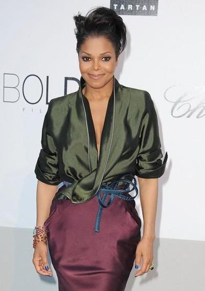  p>珍妮·杰克逊(janet jackson),1966年5月16日出生于美国印第安纳州