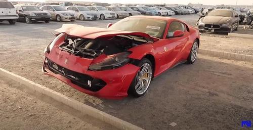 迪拜街头那么多被遗弃的豪车 是因为他们有钱任性么?