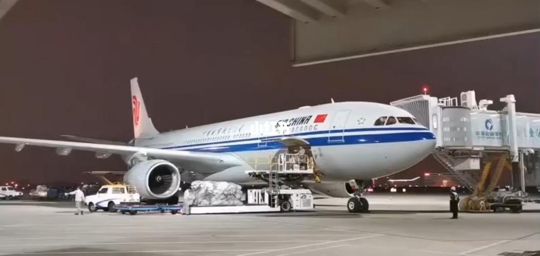 航空货运飞机装货,卸货_航空_生活记录_接地气生活