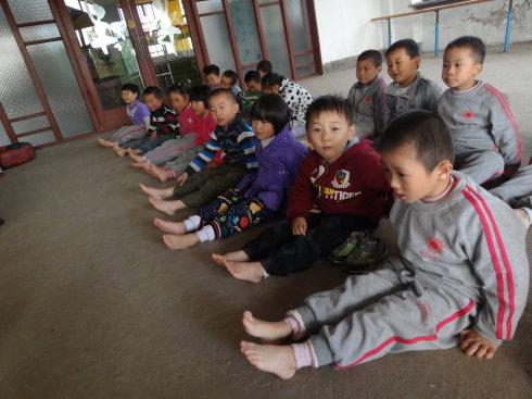 可爱的小脚丫_北京红缨红太阳幼儿园_新浪博客
