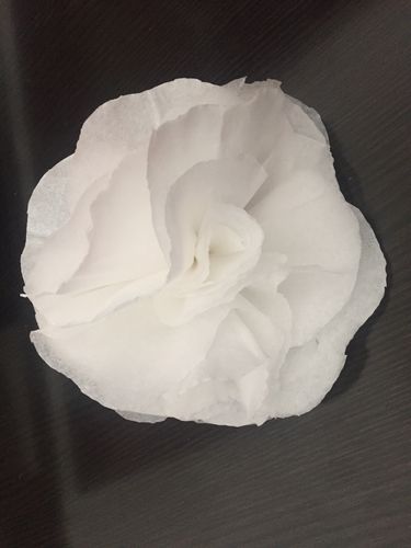 我为英烈亲手做小白花!