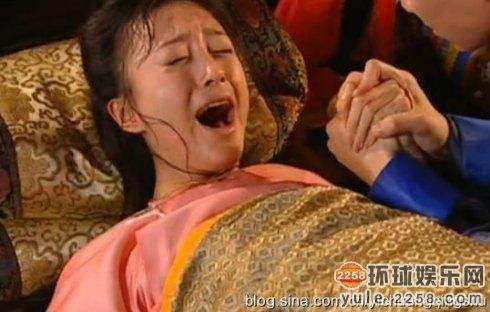 演技大比拼,女明星生孩子表情太痛苦,最后一个被批"太