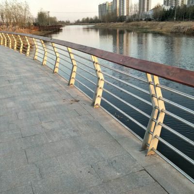 桥梁防撞护栏在设计时需要考虑哪些问题