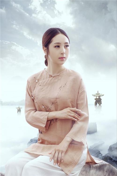 郭津彤最新单曲梅花泪再现古典之美