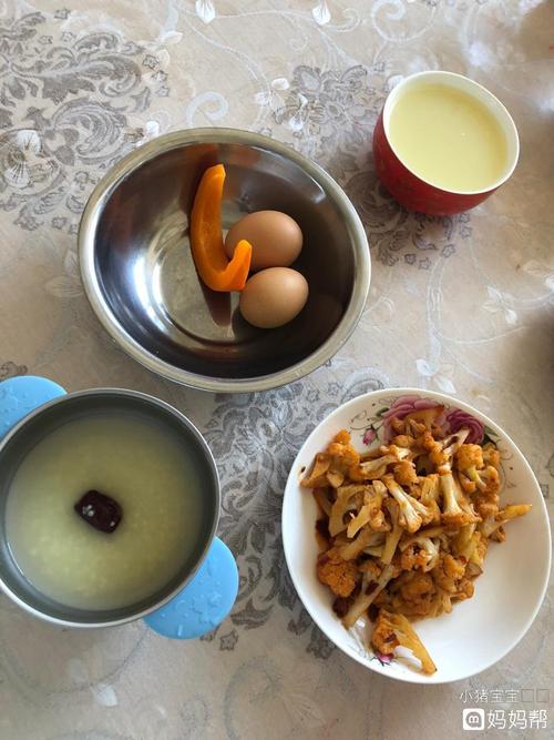 78早餐两个鸡蛋宝贝的一牙贝贝瓜小