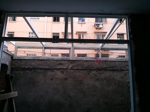 天井里的玻璃顶