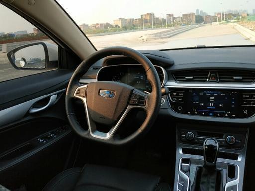 吉利越野手动挡多少钱 吉利帝豪低配的手动挡多少钱