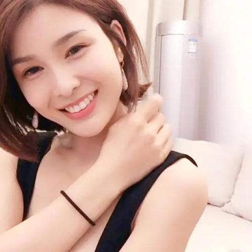 闫盼盼——另类"艺术家"