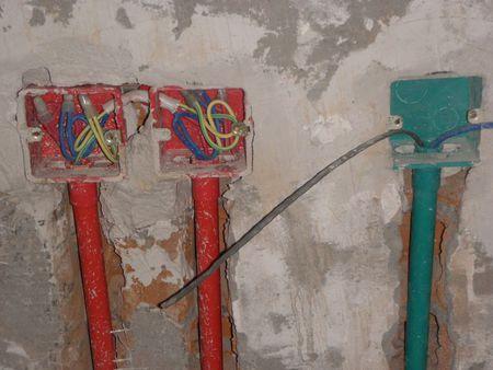 这个线管的专业名词叫什么 连接两个接线暗盒的管子