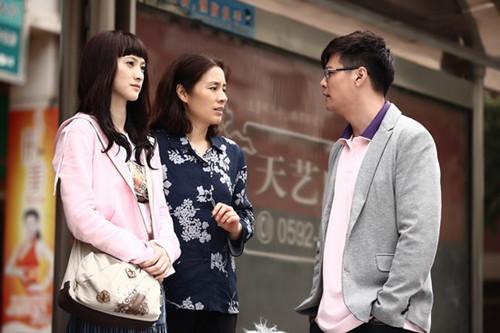 由新锐导演李骏执导,朱雨辰,马苏,李凤绪等主演的电视剧《小夫妻时代