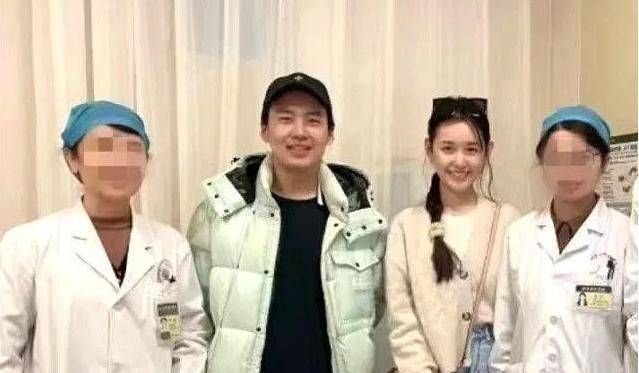郭麒麟恋情实锤,原来是她_蒋依依_女孩_剧中