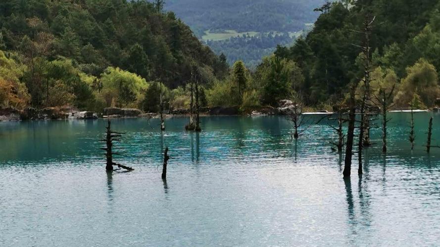 景色优美的蓝月谷,高清壁纸,风景图片-回车桌面