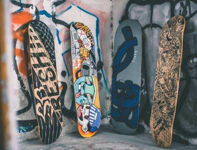 滑板涂鸦 街头艺术的完美融合,给你最潮的体验!