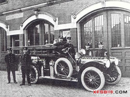 大话消防车第一辆消防车用马拉