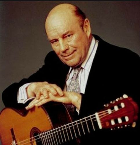 古典吉他大师朱利安·布里姆(julian bream )(三)吉他