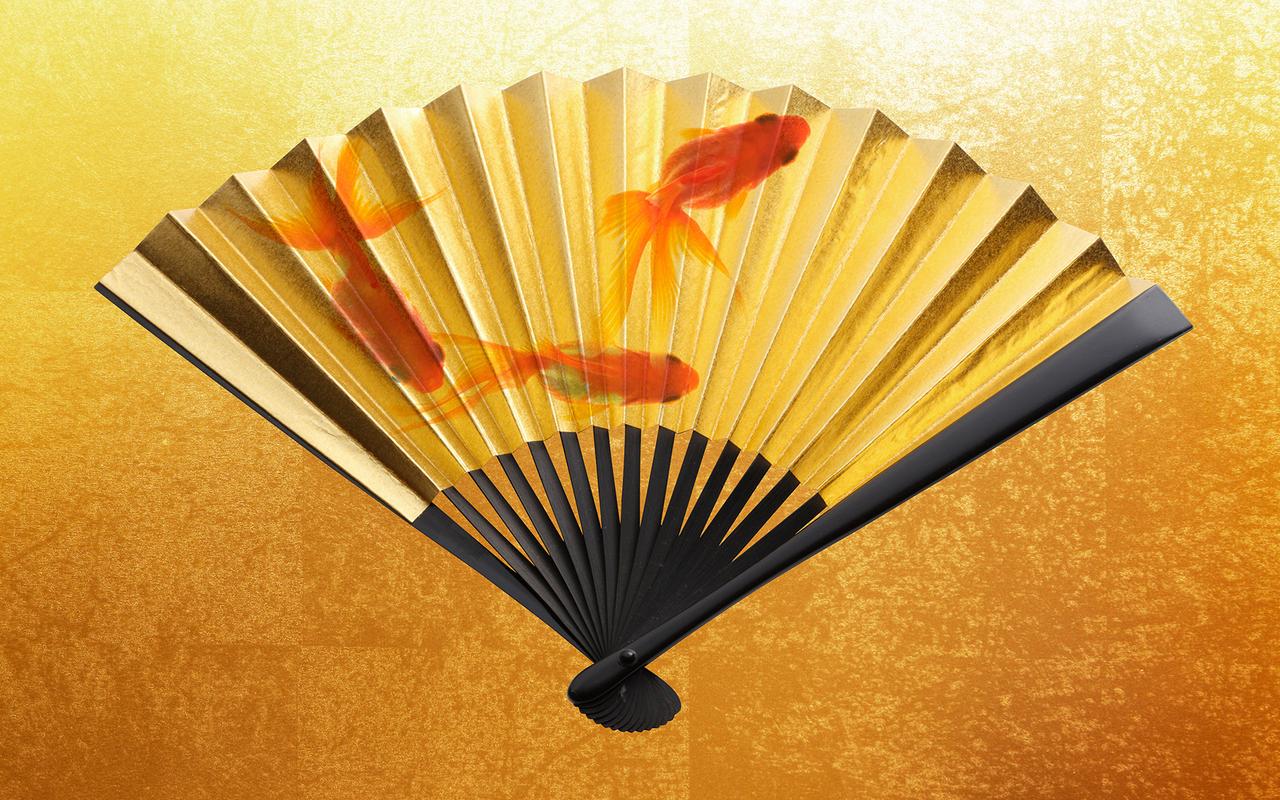 日式典雅和扇高清桌面壁纸