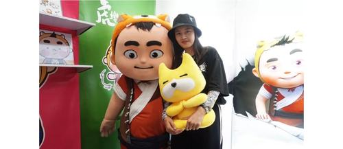 虎墩小镖师 x 奋逗家族
