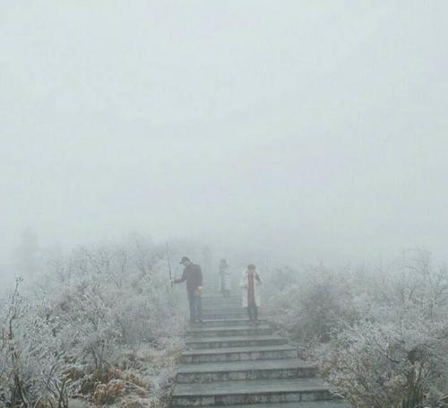 新化《大熊山》奇景