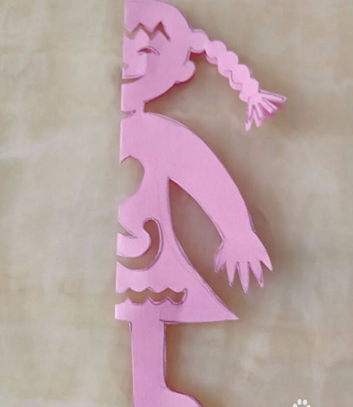 娃娃剪纸步骤简单