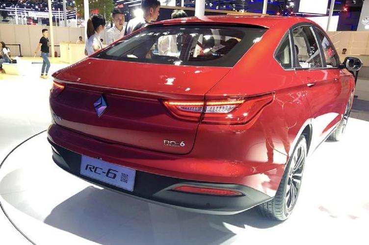 48万起!成都车展上市!高颜值大空间的新宝骏rc-6能否脱颖而出?