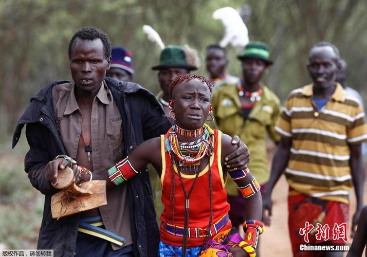 肯尼亚女孩被父母卖作新娘换取牛羊