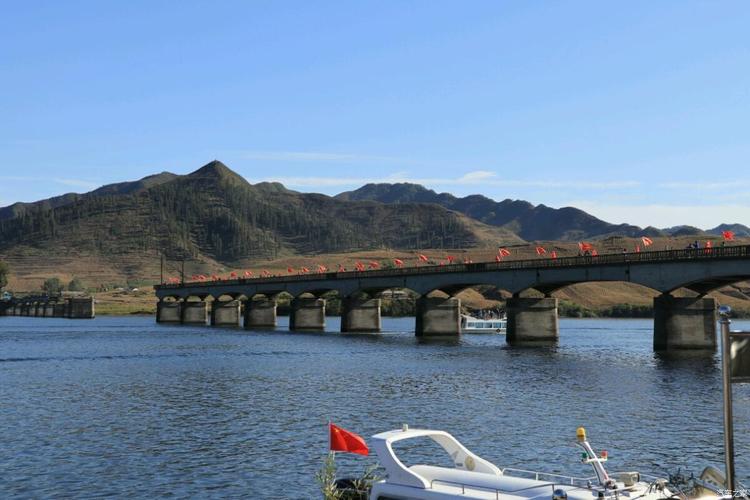 05【第三天,丹东,河口】 断桥玩后,继续前行,去河口吃大鱼去