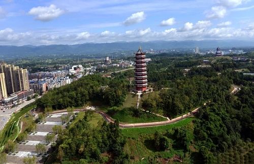 杨迎)5月20日,四川省文旅厅公布了15家国家4a级旅游景区名单,渠县文峰