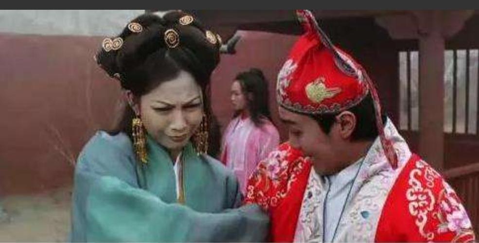 原来你叫人家小甜甜,现在你叫人家牛夫人.