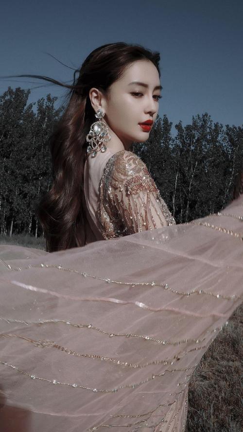angelababy亮片裙性感写真手机壁纸