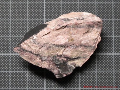 >> 矿物图片 >> 锰铁矿-jacobsite