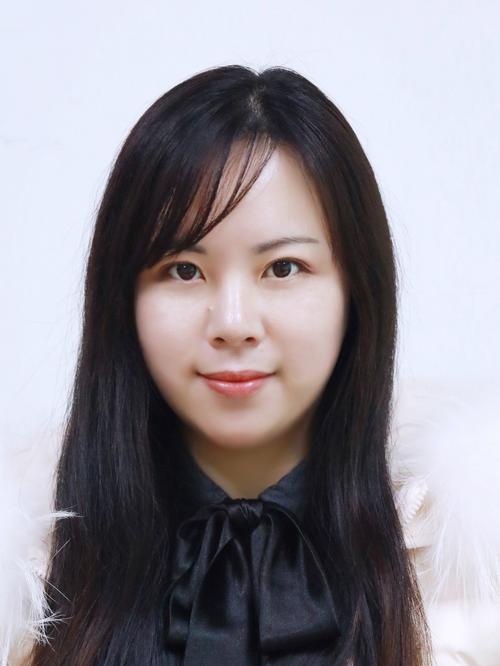 王荧瑶照片.jpg