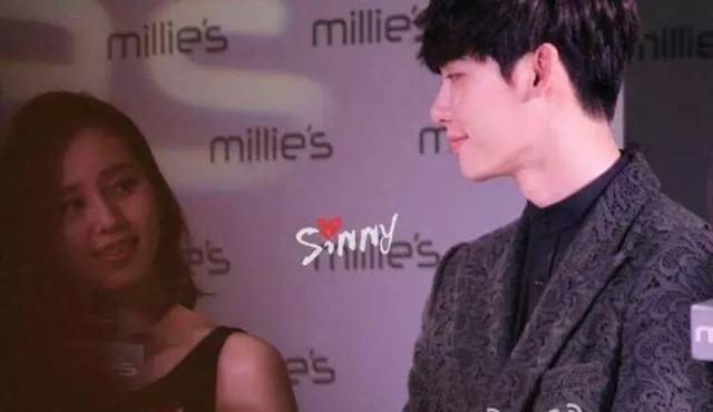 李钟硕出席活动眼神一直离不开刘诗诗, 网友: 就应该嫁这样的帅哥