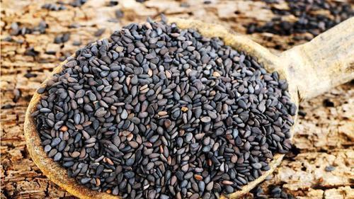 不会太难发觉,常常吃黑芝麻的人肌肤比较光洁,尤其对皮肤干的女孩子会