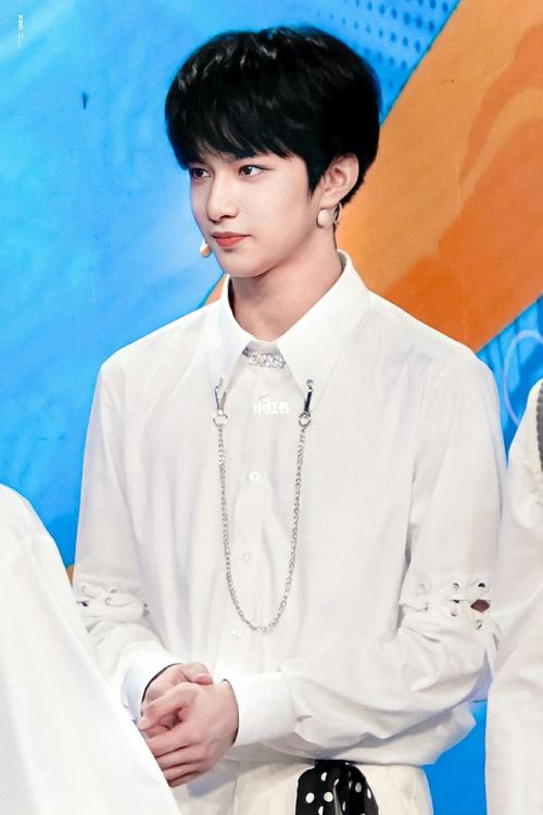 接招吧前辈 刘耀文_刘耀文_娱乐_明星娱乐资讯