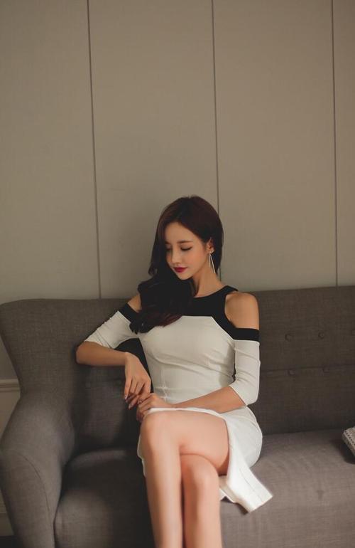 性感美女前凸后翘s型曲线套图