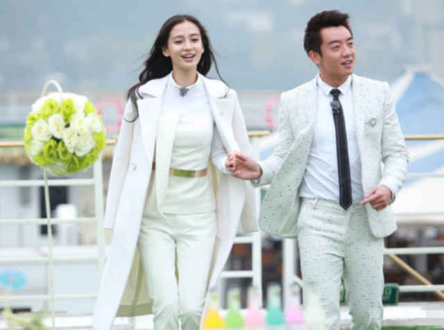 baby与郑恺的关系有多好?两人互动照片曝光,有种心动的感觉