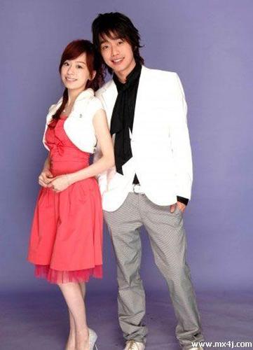 张栋梁和王心凌的照片